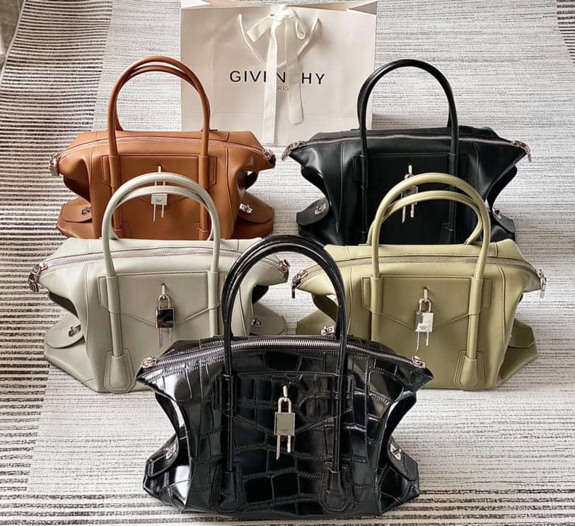 ANTIGONA LOCK SOFT